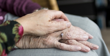 Estudo mundial conclui que maior parte dos doentes com Alzheimer aceitaria participar em projetos de investigação